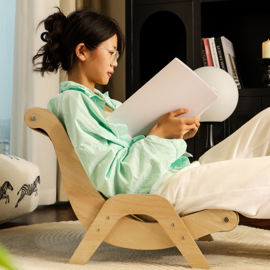 scratch & lounge spot